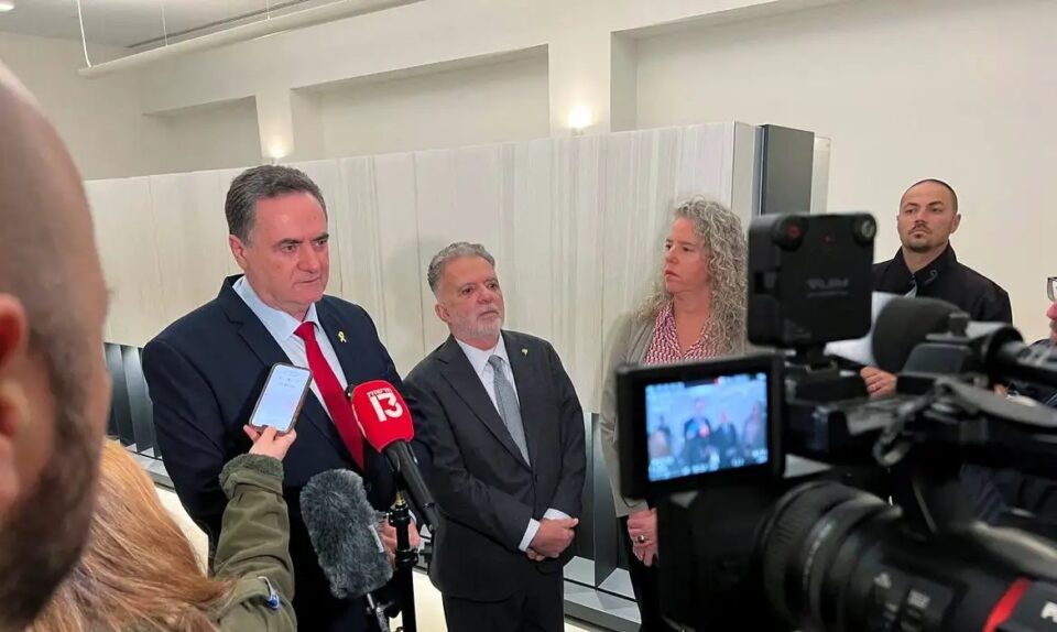 Lula persona non grata